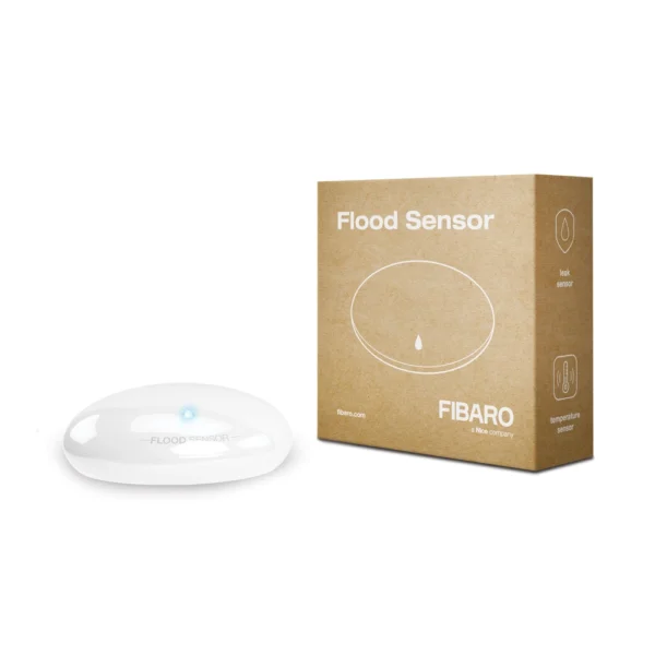 Fibaro Flood Sensor with the package